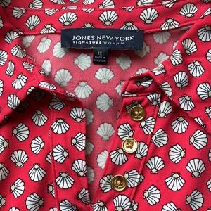 Jones New York Signature Woman Shell Motif, Johnny Collar, Polo StyleTop.